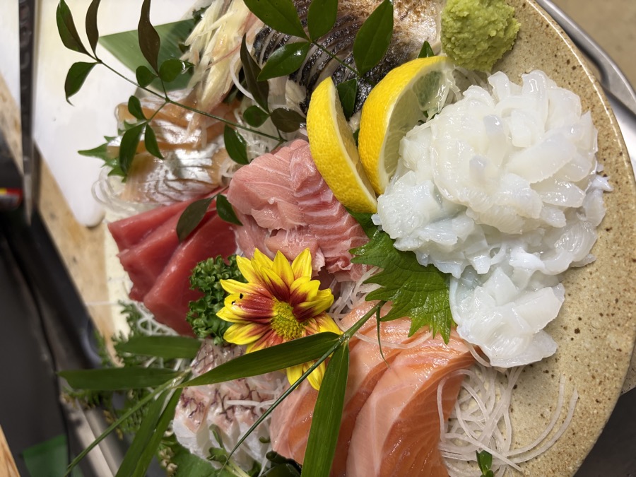 刺身の盛り合わせ